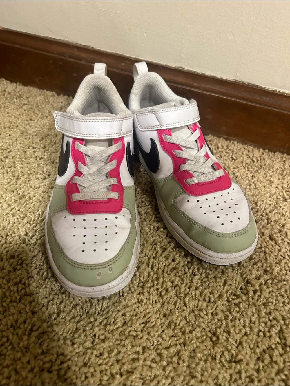 Nike Kids Low-Top Sneakers in White, Pink, Green & Navy